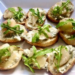 Roquefort Bruschetta, ready to serve